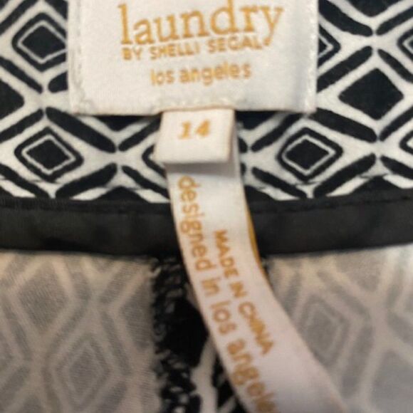 Laundry by Shelli Segal crop Geometric Black, White print pants, size 14 - Picture 3 of 3